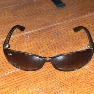 Ray-Ban Brown Cat-Eye Sunglasses